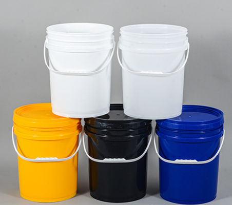 5 liter plastic emmers met handvat - Hoogte 15,5 inch - Diameter 11,5 inch