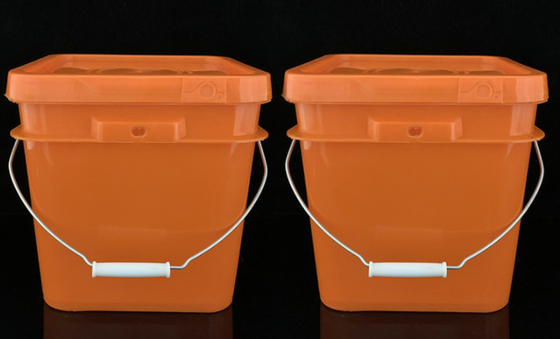 Chemisch bestand vierkante plastic emmer met handvat voor verf en chemicaliën