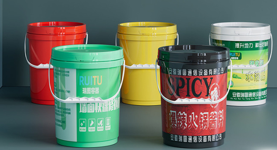 Handvat is inbegrepen Vijf gallon plastic emmers voor UV-bestendige opslagoplossing