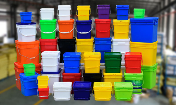 De Materiële Vierkante Plastic Bak van pp met Deksel 1,2 Kg Gewichts