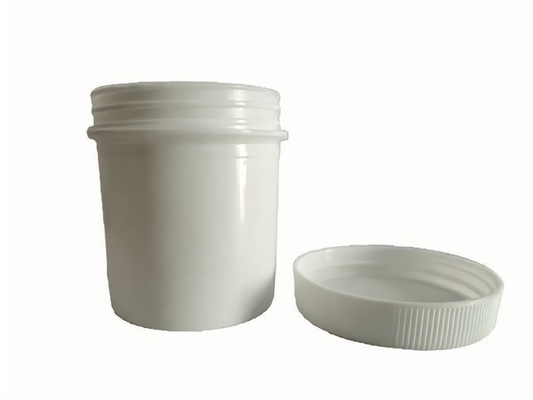Leekbestendige PET-fles met schroefdop en stro-accessoires
