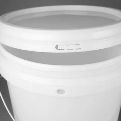 Douaneembleem 5 Gallons Plastic Emmers met Deksel